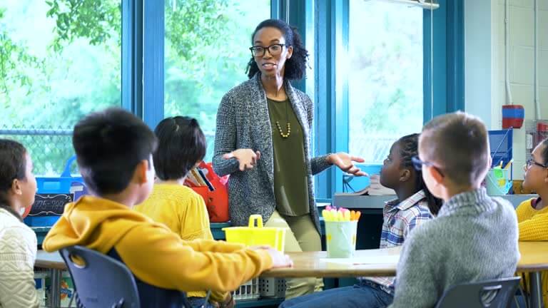 Mindful Moments in the Classroom How Small Gestures Make a Big Impact