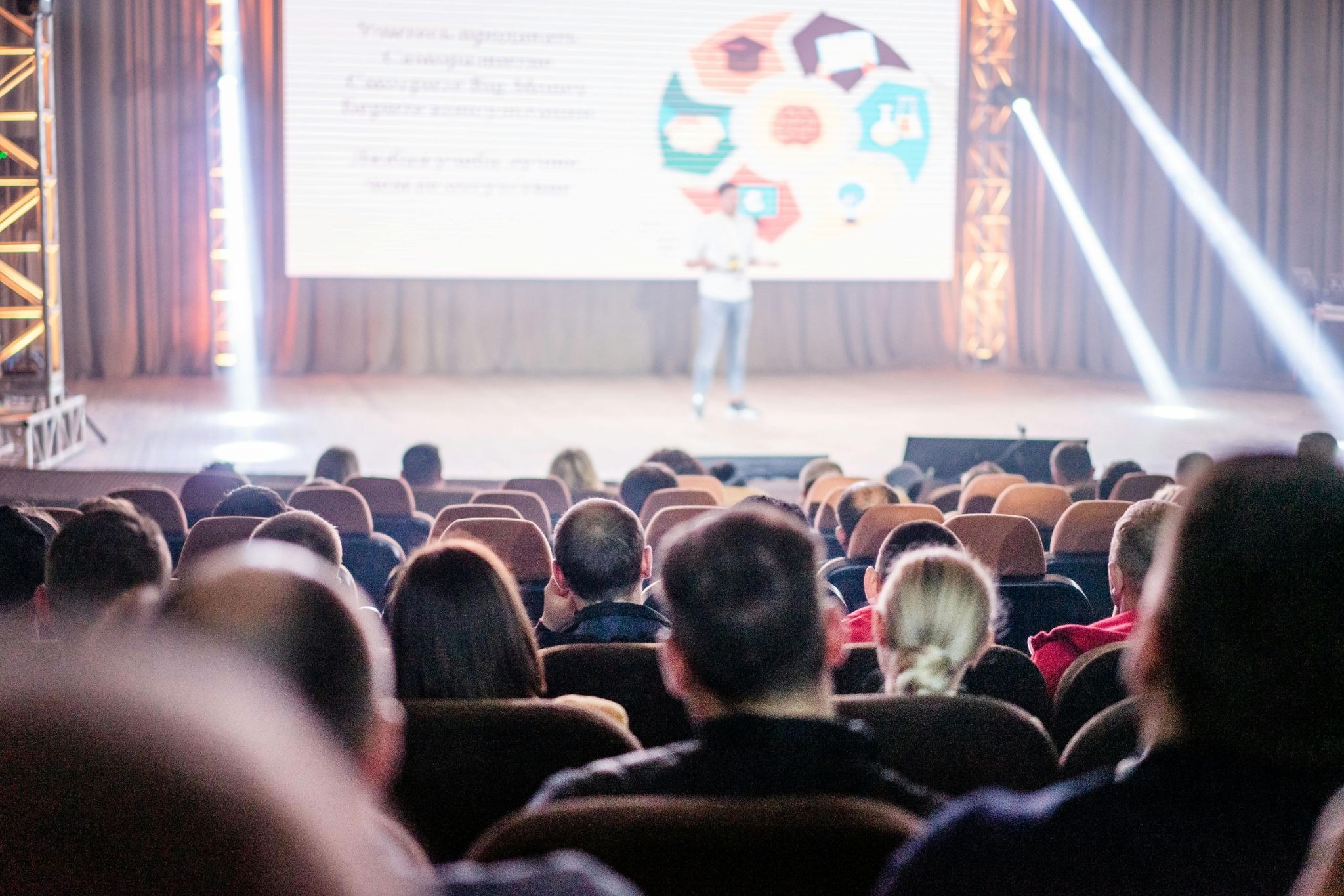 What Makes People Remember A Business Event? 