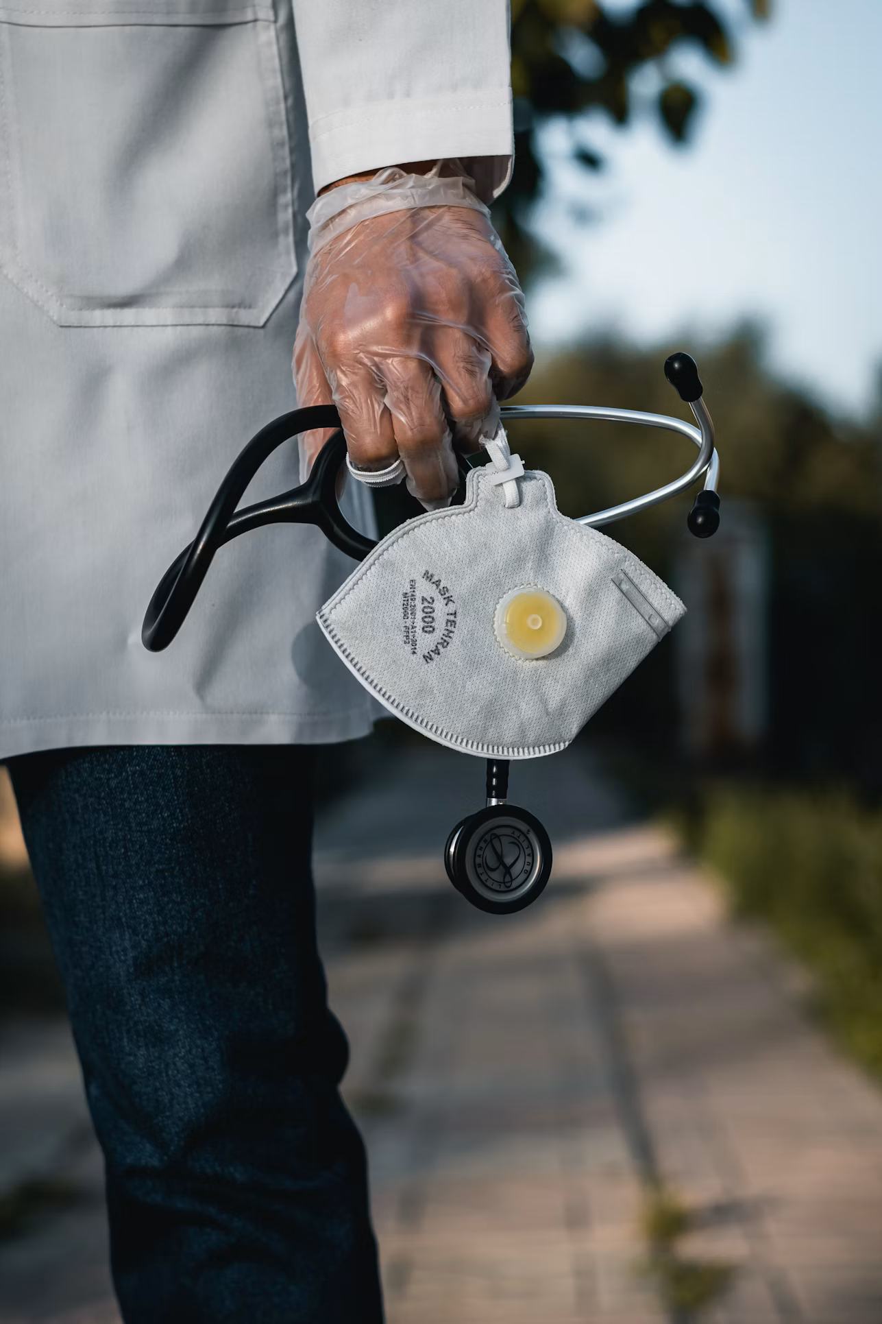 Is a Career In Healthcare Right for You?