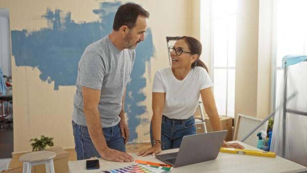 Should I Get a HELOC or a Home Equity Loan?